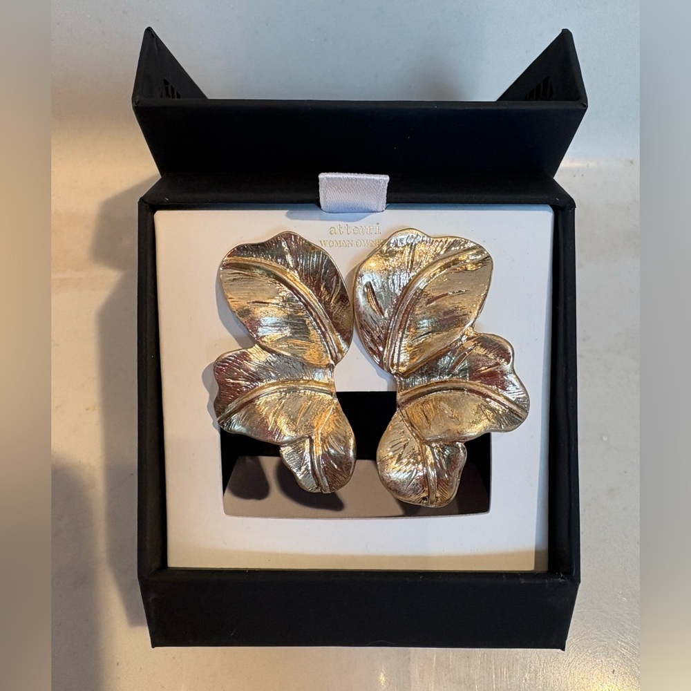 New in box. Gold tone Leaf Earrings by Aterri. Elevates any outfit!  Not heavy. - Picture 2 of 8